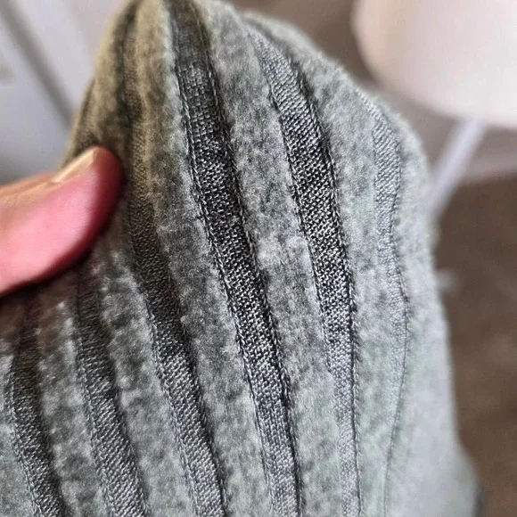Green Ribbed Sweater - Picture 7 of 7
